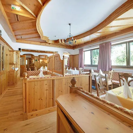 Cosy Holiday In With Balcony * Bad Goisern
