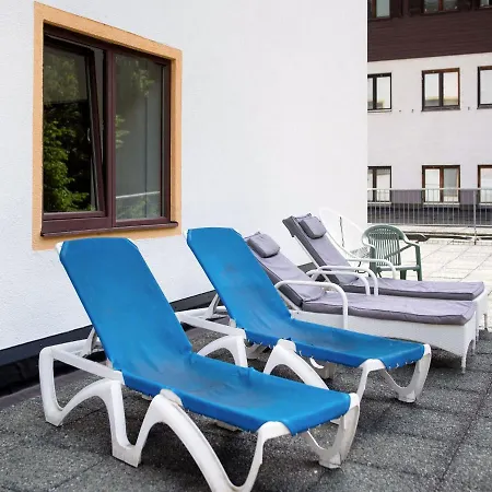 Cosy Holiday In With Balcony Daire